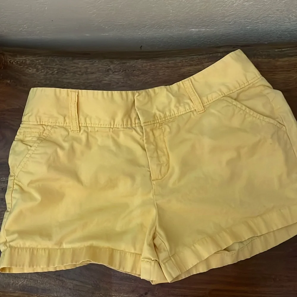 Caslon Butter Yellow Chino Shorts Size 2 Cuffed Preppy Summer